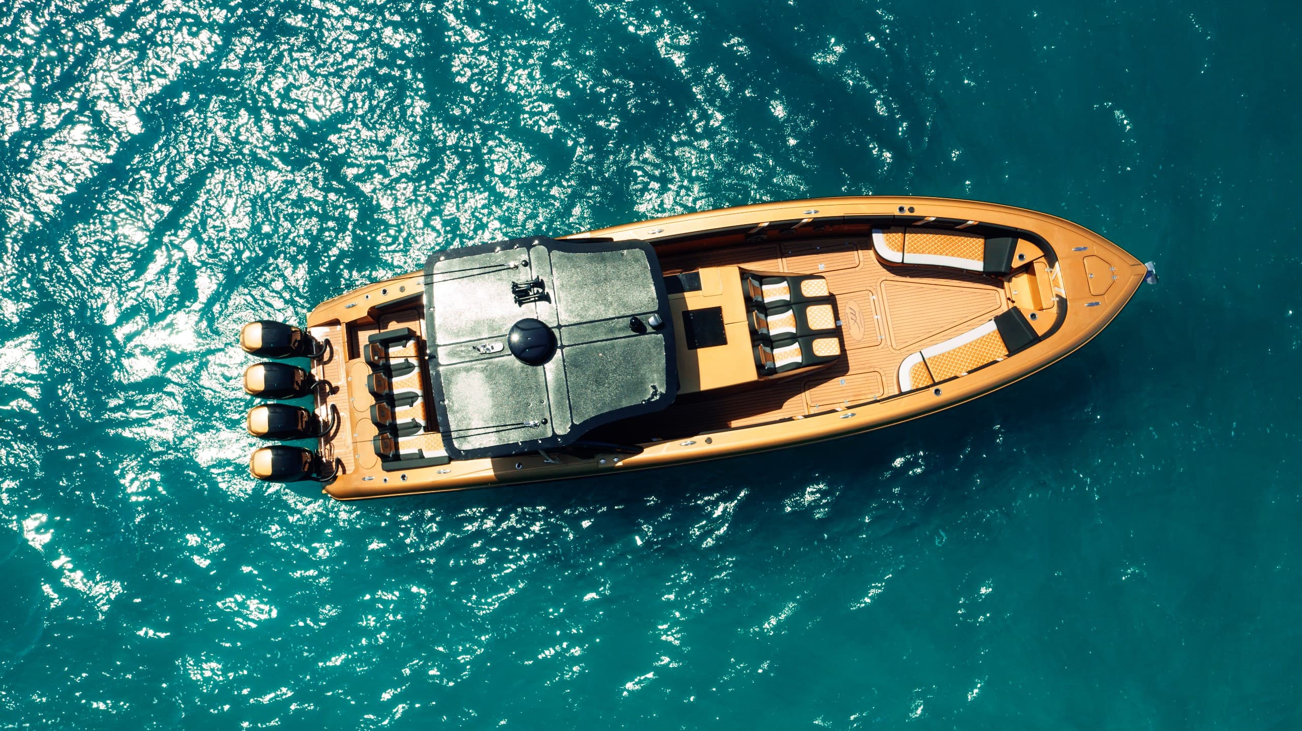 43ft Black & Gold Ultra Luxury Yacht Charter — photo 13