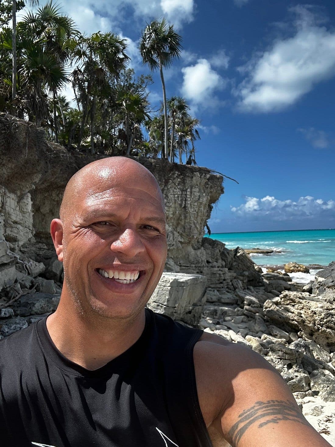 Snorkel shipwreck and iguana tour Turks and Caicos