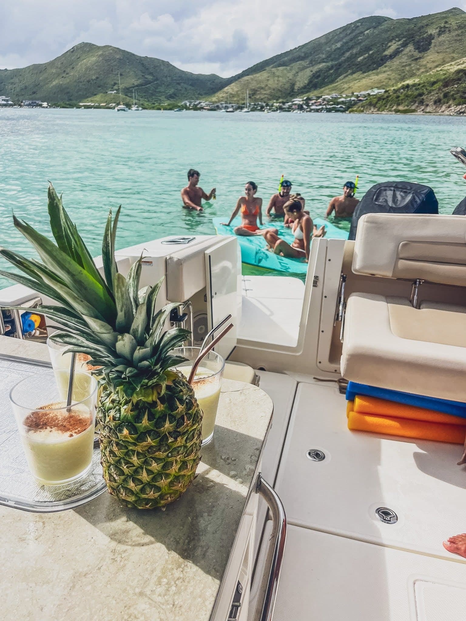 32' Luxury Boat — photo 22