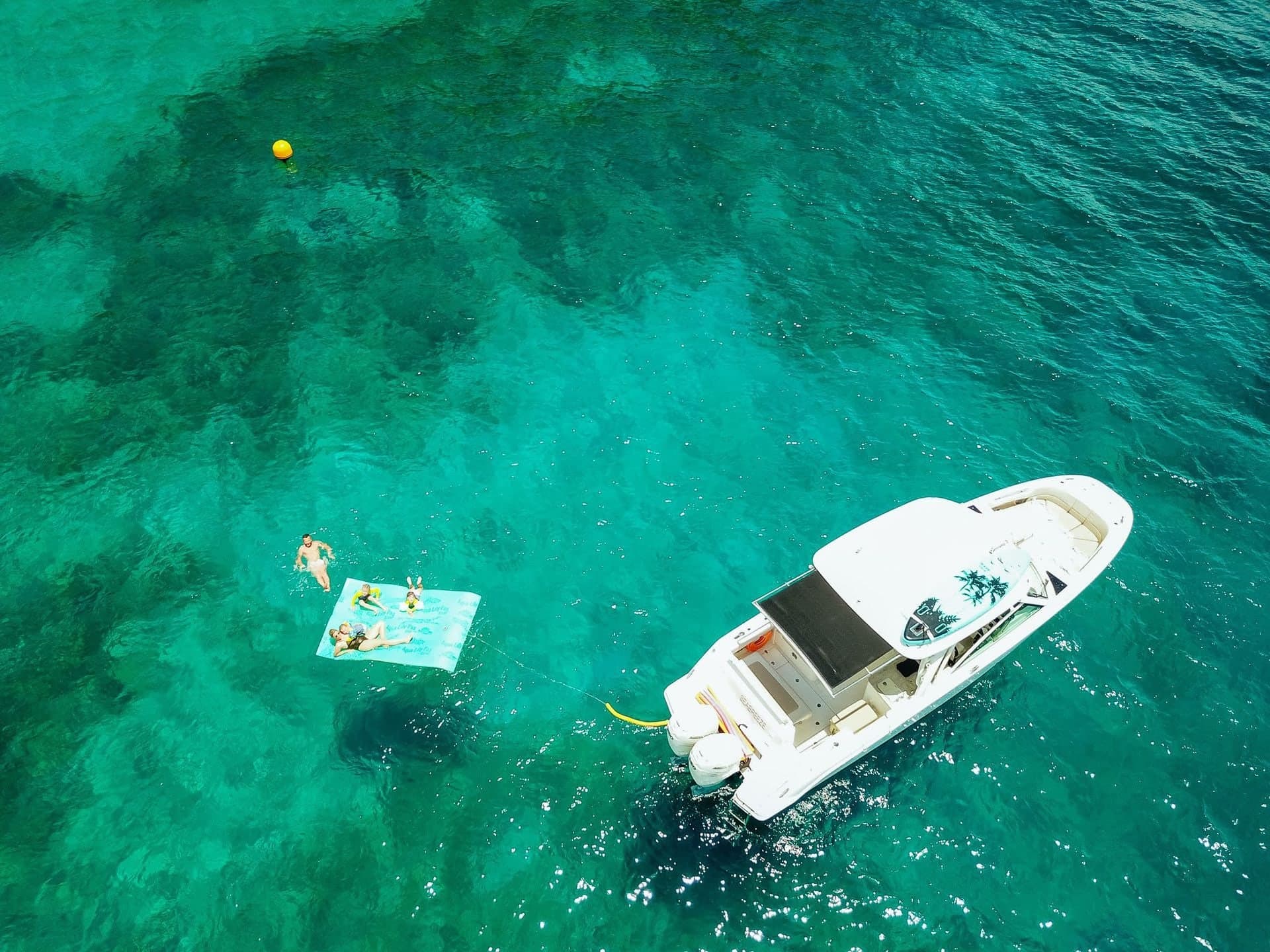 32' Luxury Boat — photo 34