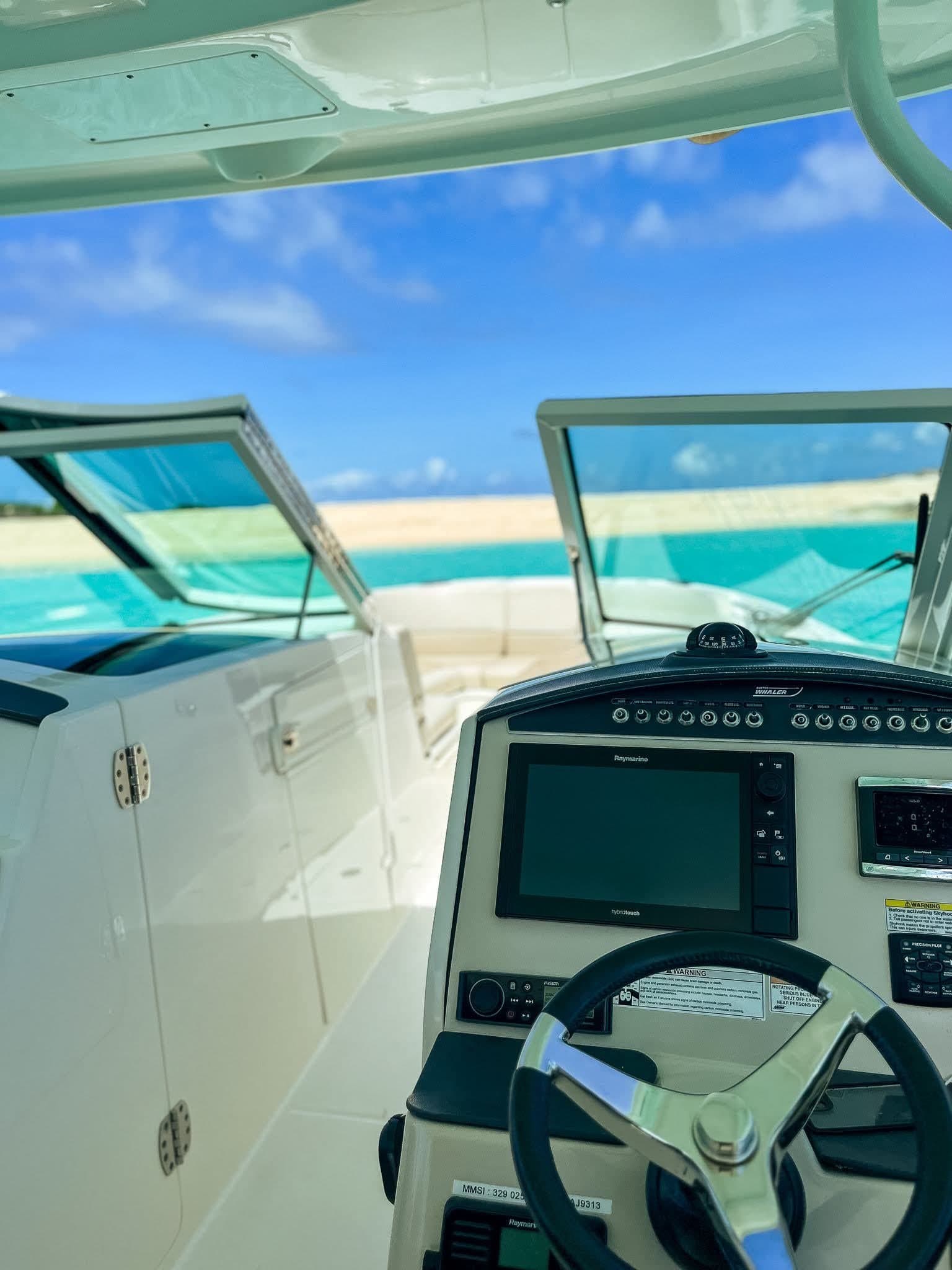 32' Luxury Boat — photo 8
