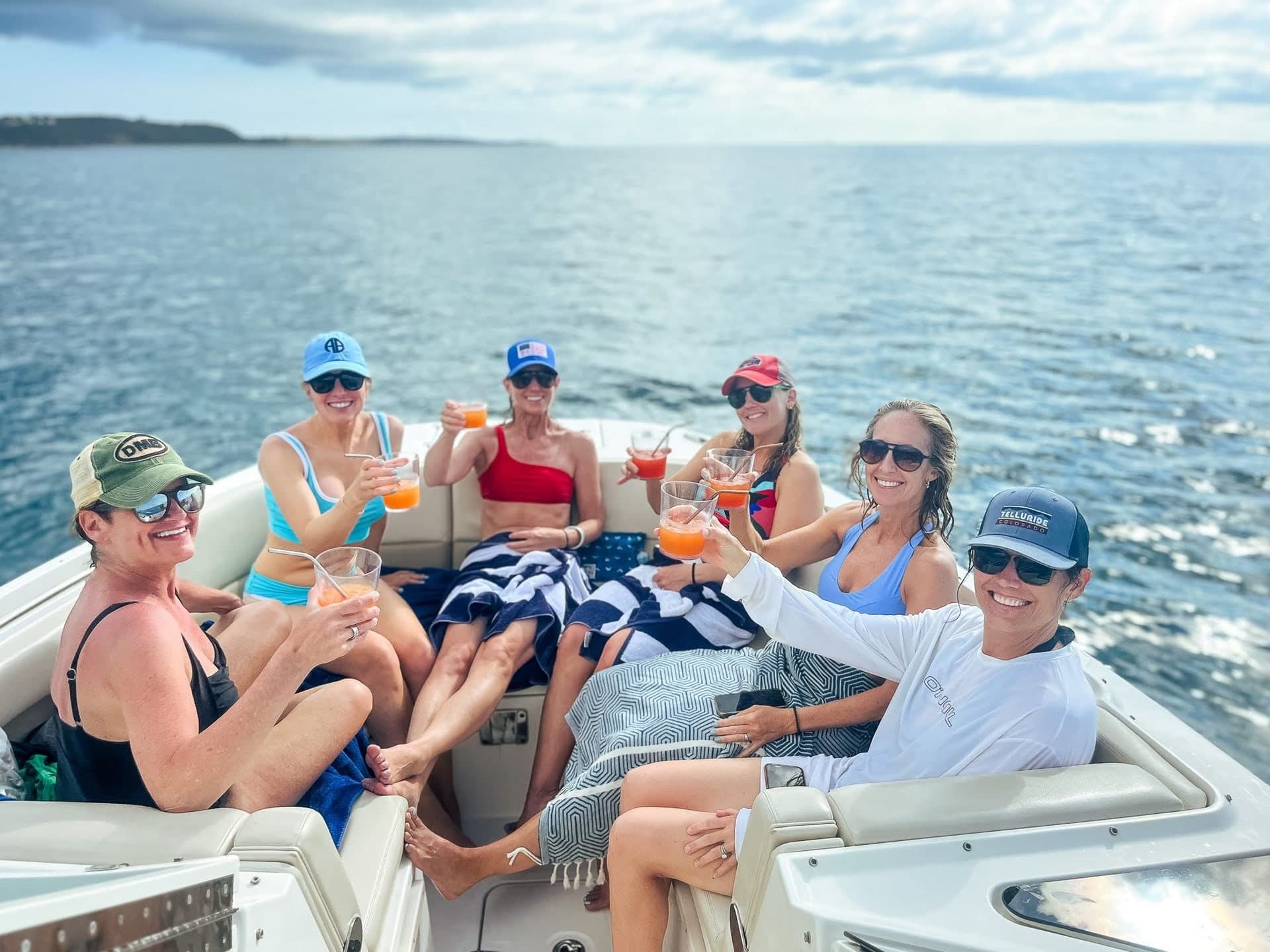 32' Luxury Boat — photo 15