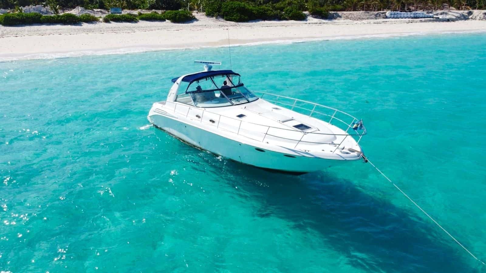 40' Sea Ray Yacht charter, Nassau, Bahamas — photo 1