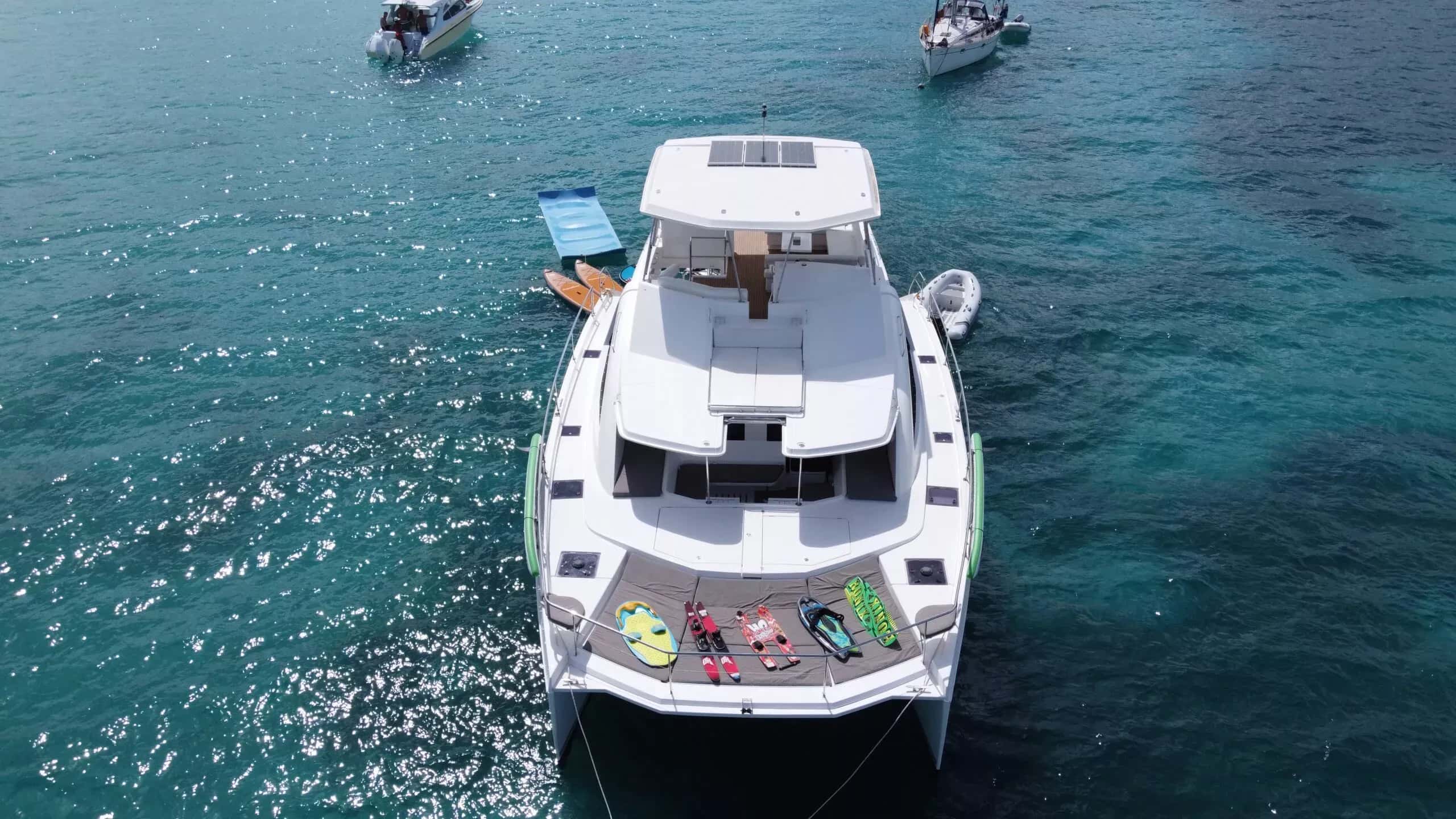 51' Luxury Catamaran Yacht — photo 2