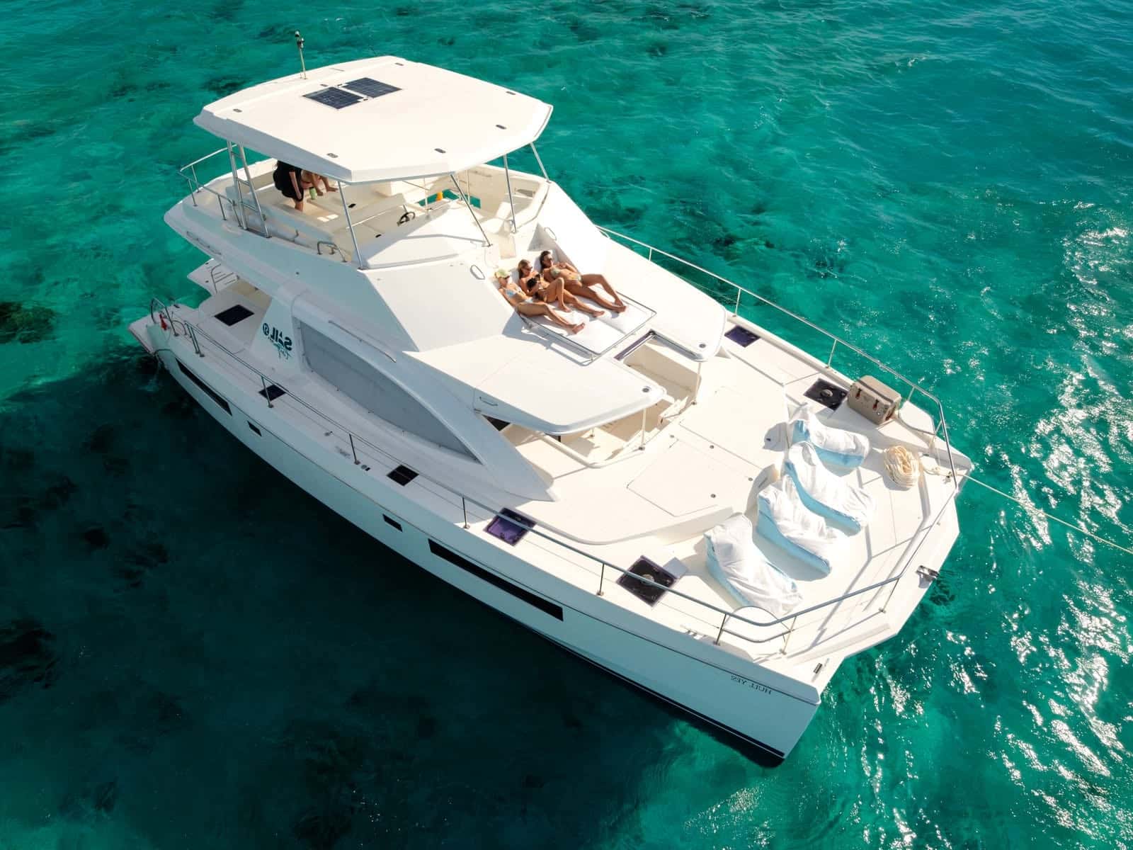 51' Luxury Power Catamaran — photo 06