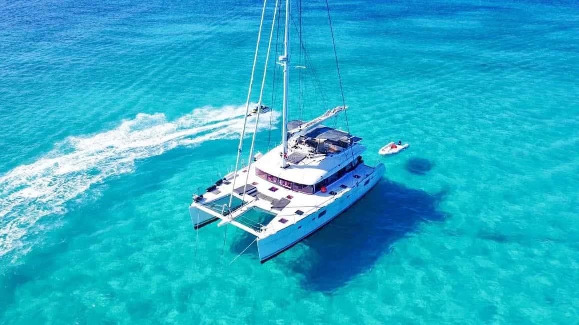56' Luxury Sailing Catamaran charter, Nassau, Bahamas — photo 1